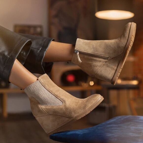 NEW Sofft Monica Boots - Waterproof, Leather in Barley For Women 1125 5s3 - Picture 2 of 8